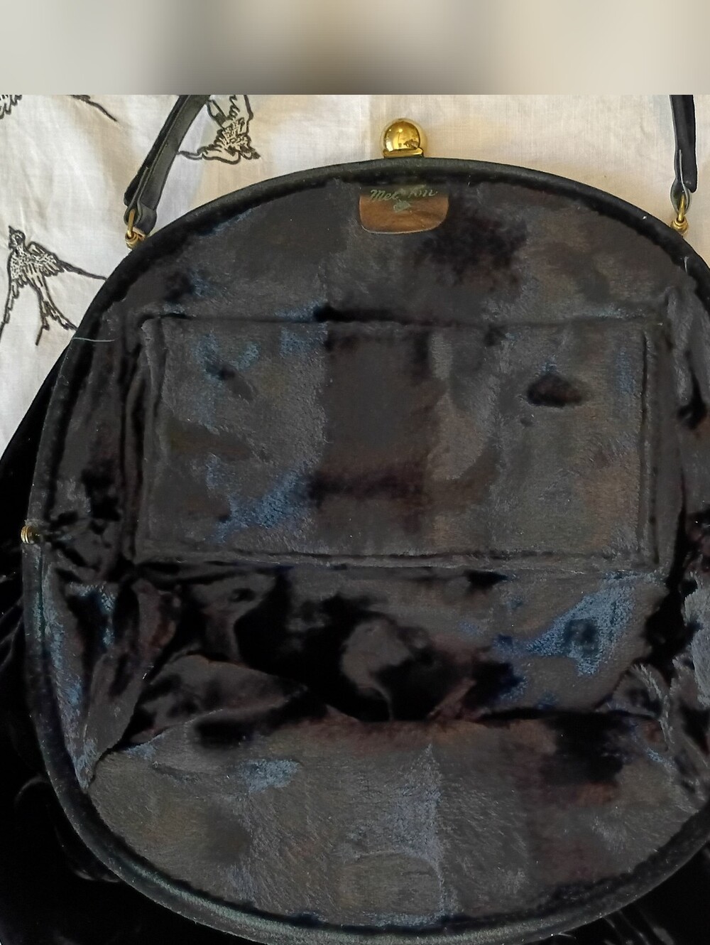 Black Velvet Hobo Bag with Gold-Tone Kiss Lock To Hold All The Goodies - Picture 5 of 9